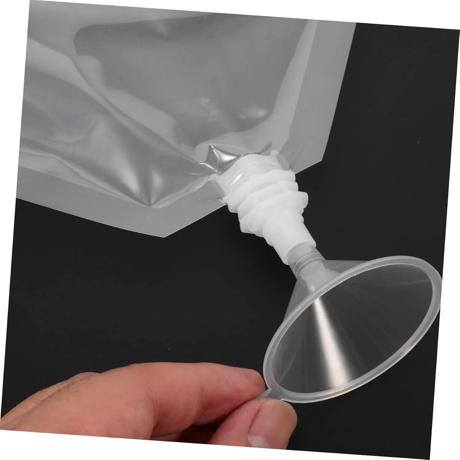 1 Set Disposable Plastic Flask Drinking Bags Odorless Leakproof Juice Beverage Pouches Portable Suction Spout Holder for Travel Party