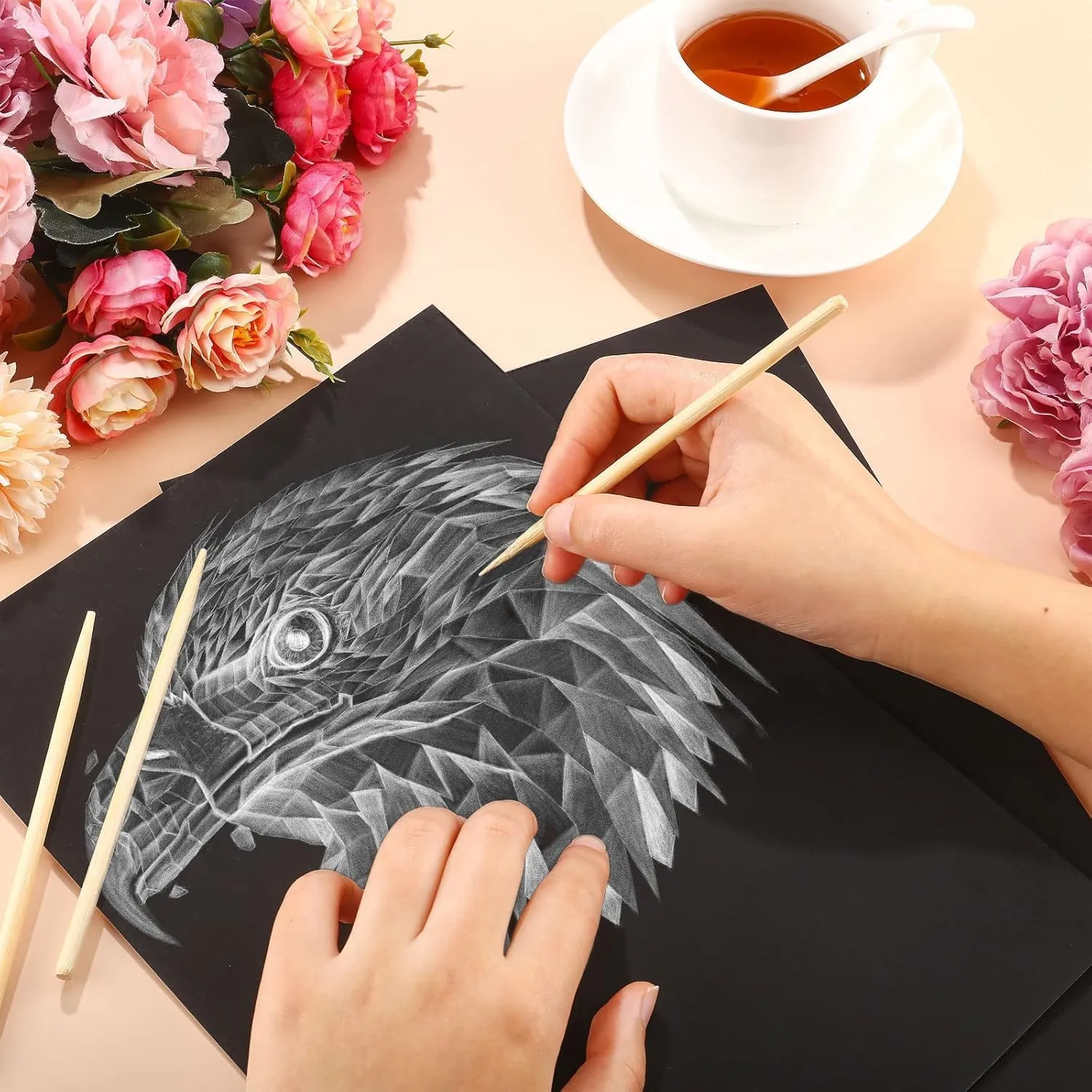 200 Pieces Scratch Paper Art Set Craft Kits Black Coated Scratchboard Black Scratch Off Paper with Wooden Stylus for Valentine Gifts Birthday Party Supplies