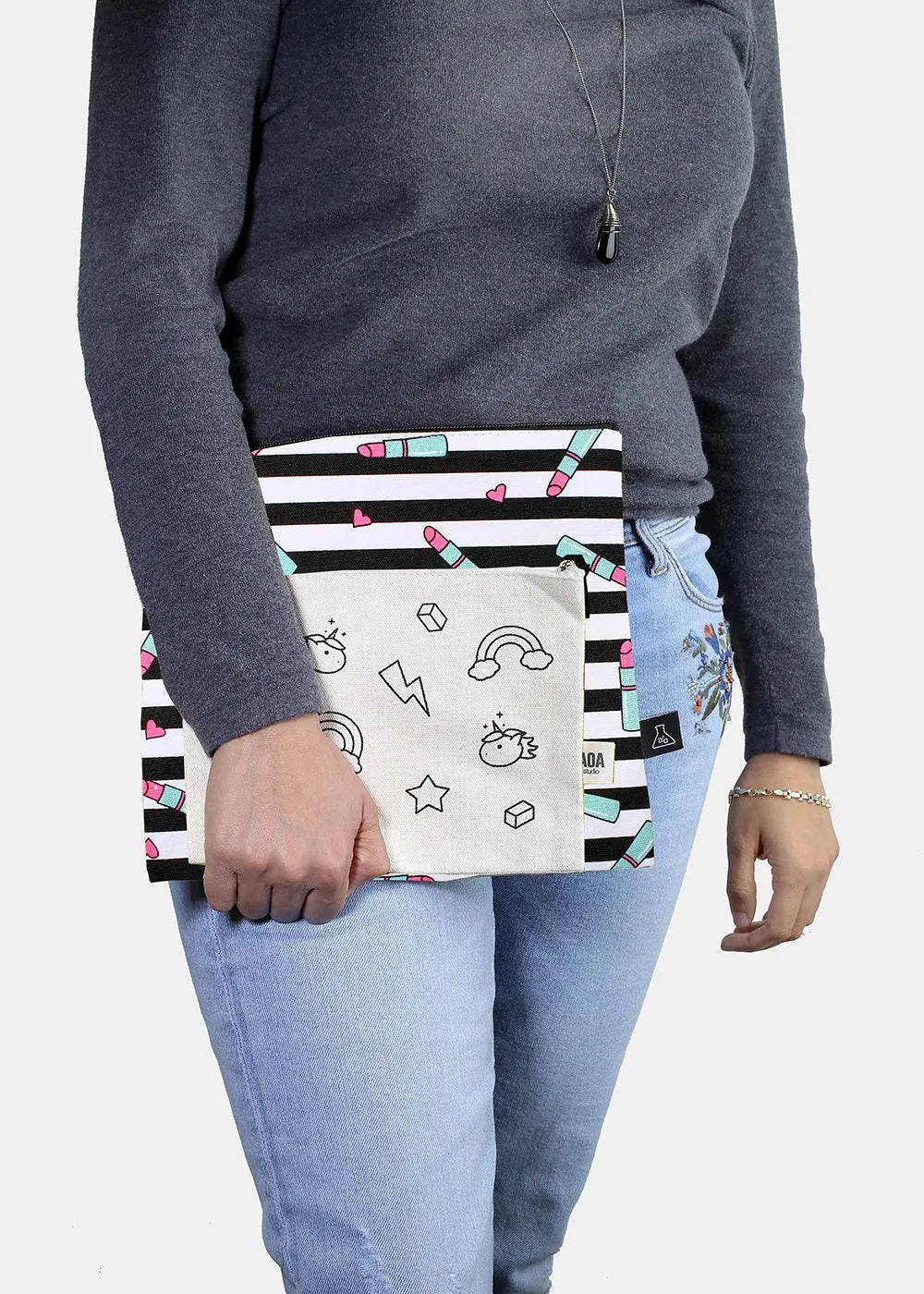 a2o Large Canvas Pouch - Pink Lipstick