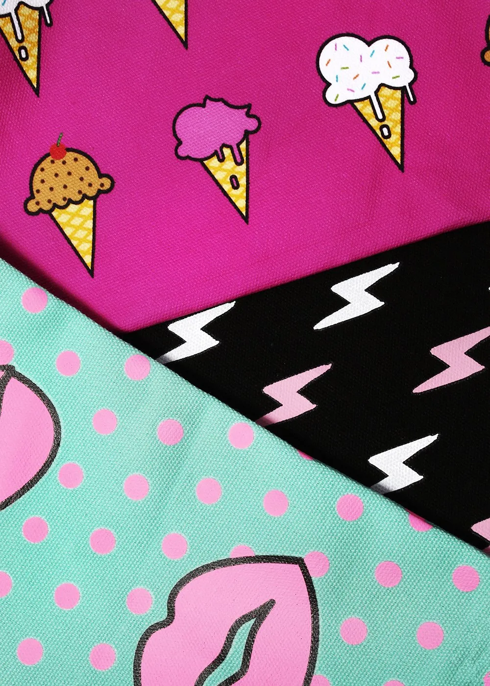 a2o Large Canvas Pouch - Pink Lipstick