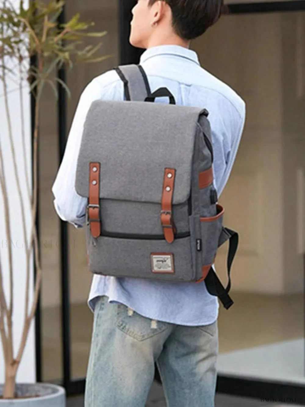 BagForLove - Travel-Friendly Notebook Bag with Built-In USB Charging Hub