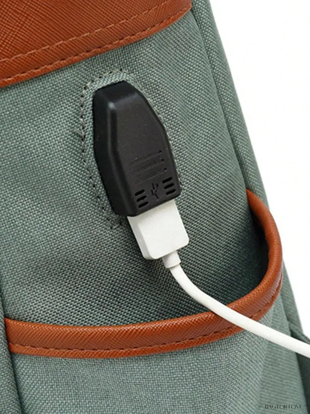 BagForLove - Travel-Friendly Notebook Bag with Built-In USB Charging Hub
