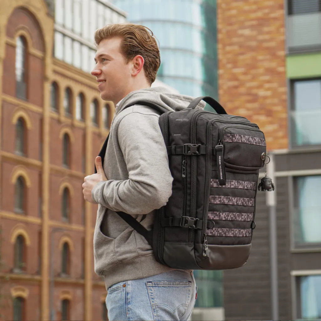 BERG Black XL Backpack