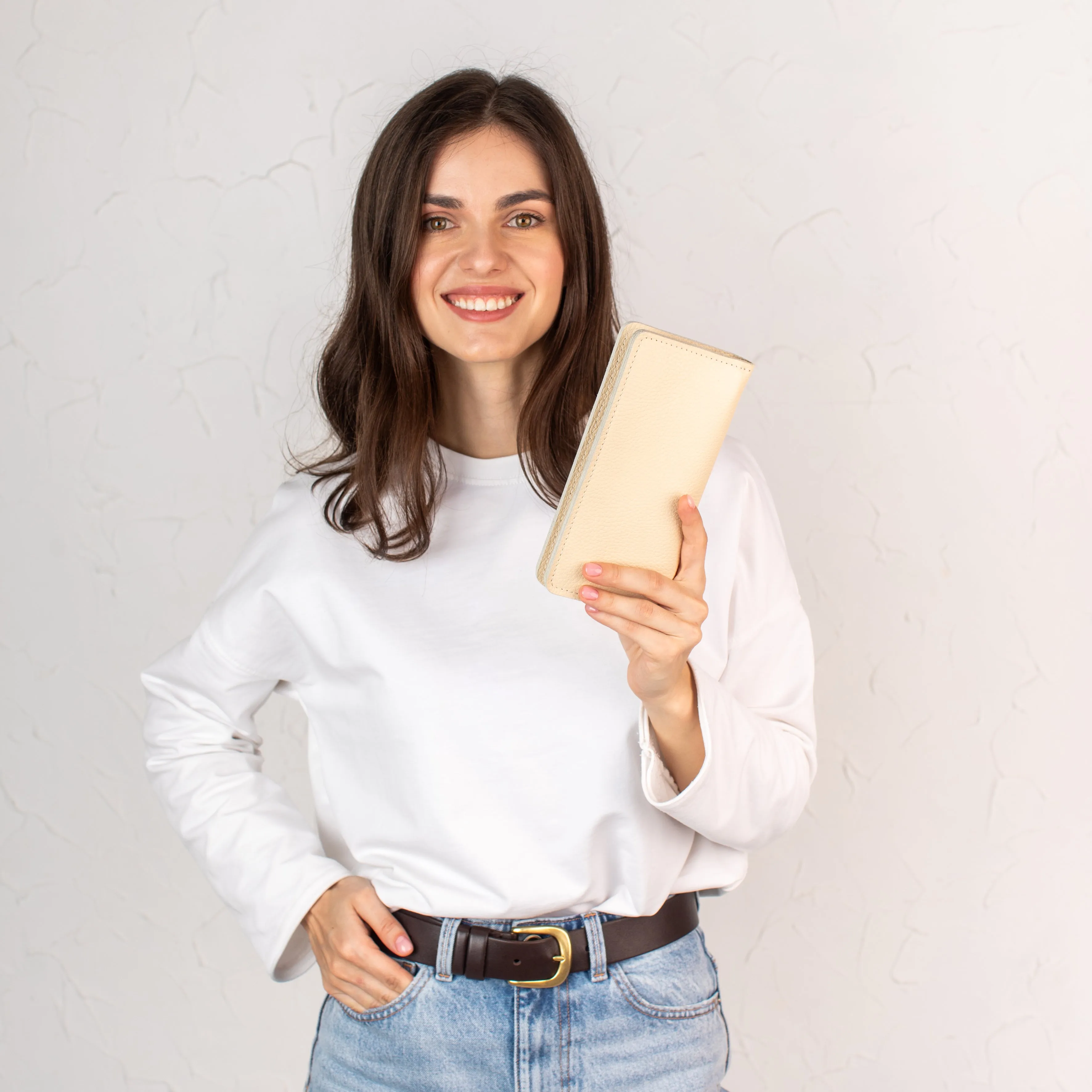 Cream pebbled leather