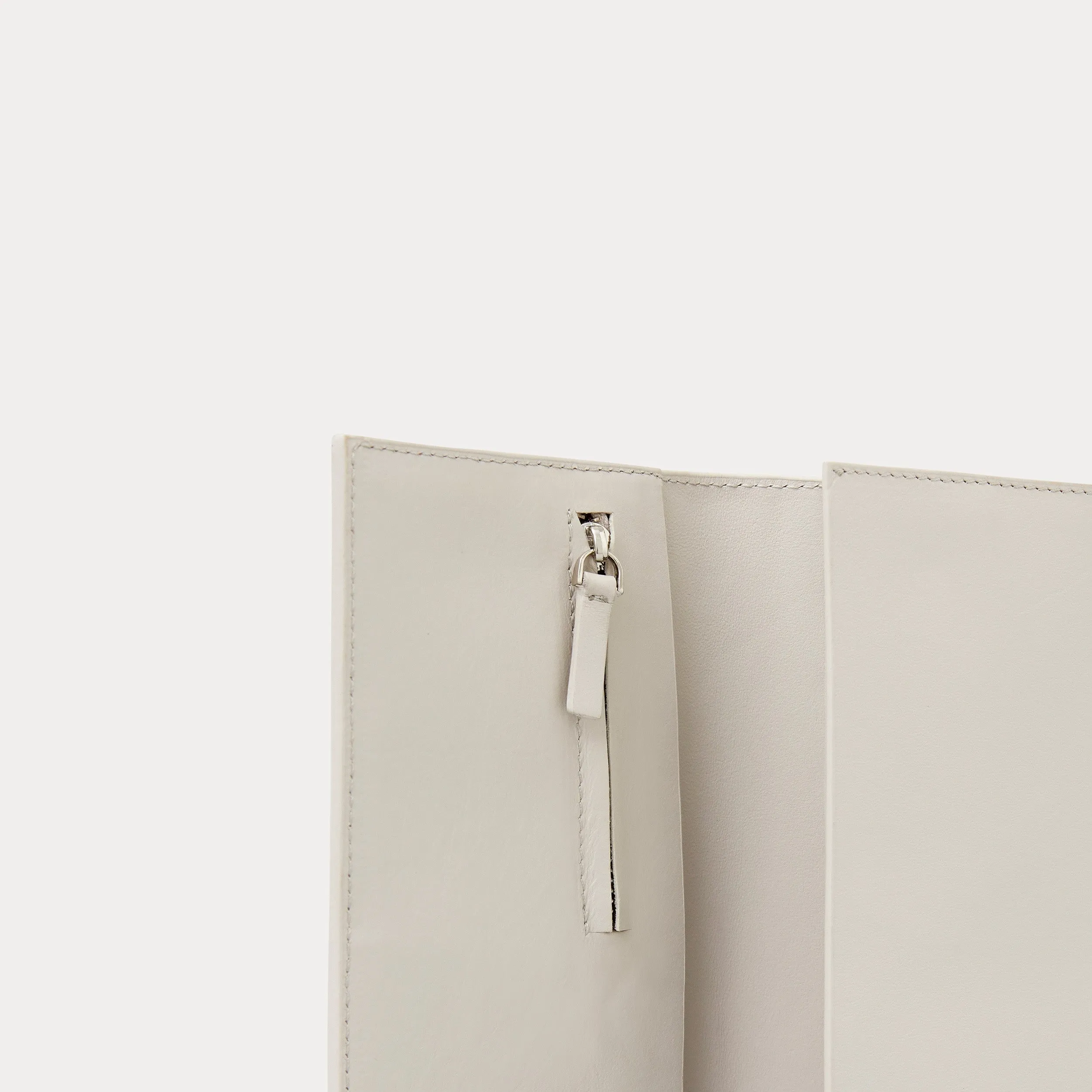 DA09 Long Wallet - Grey