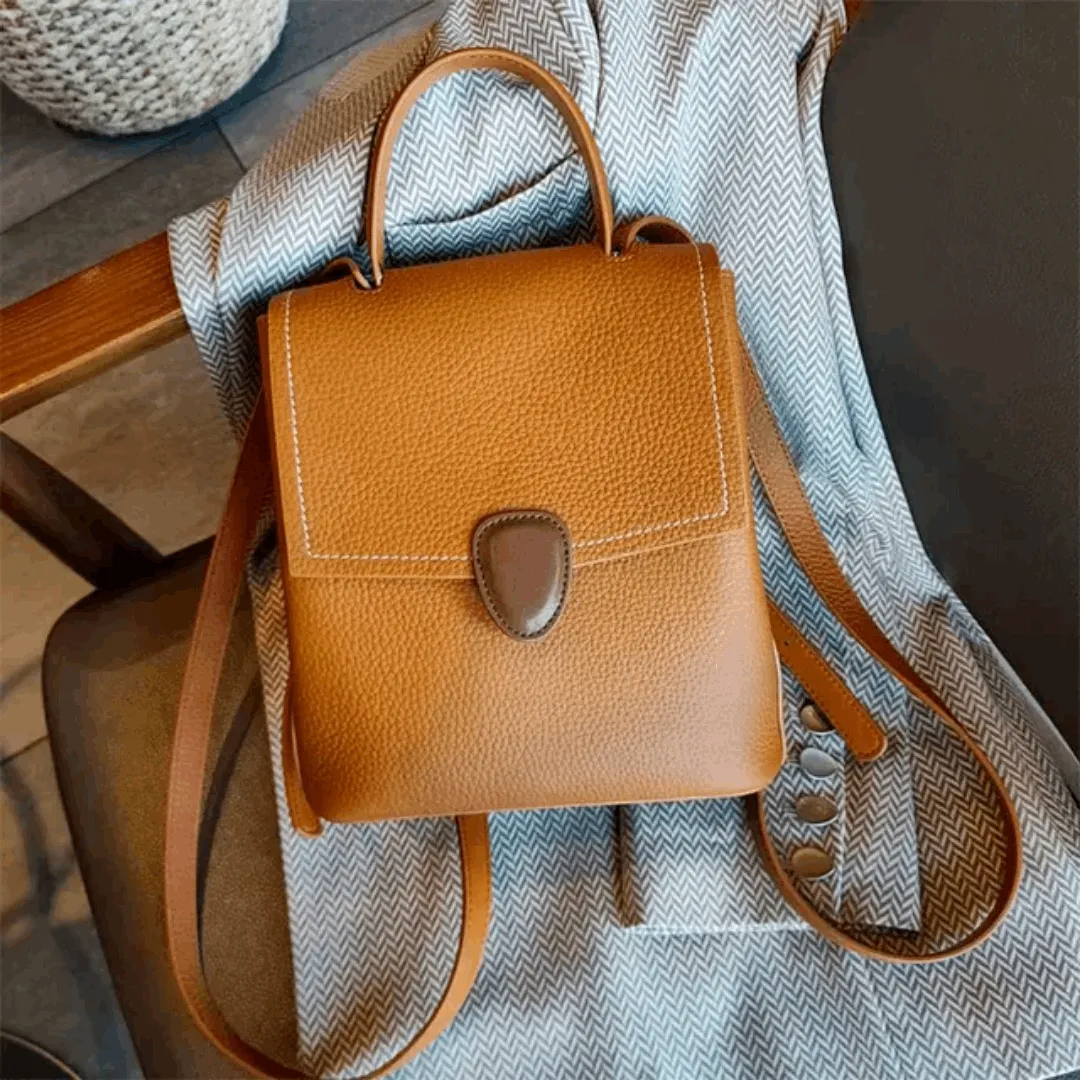Fashionable Soft Cowhide Leather Backpack – Large-Capacity Casual Travel Bag for Women