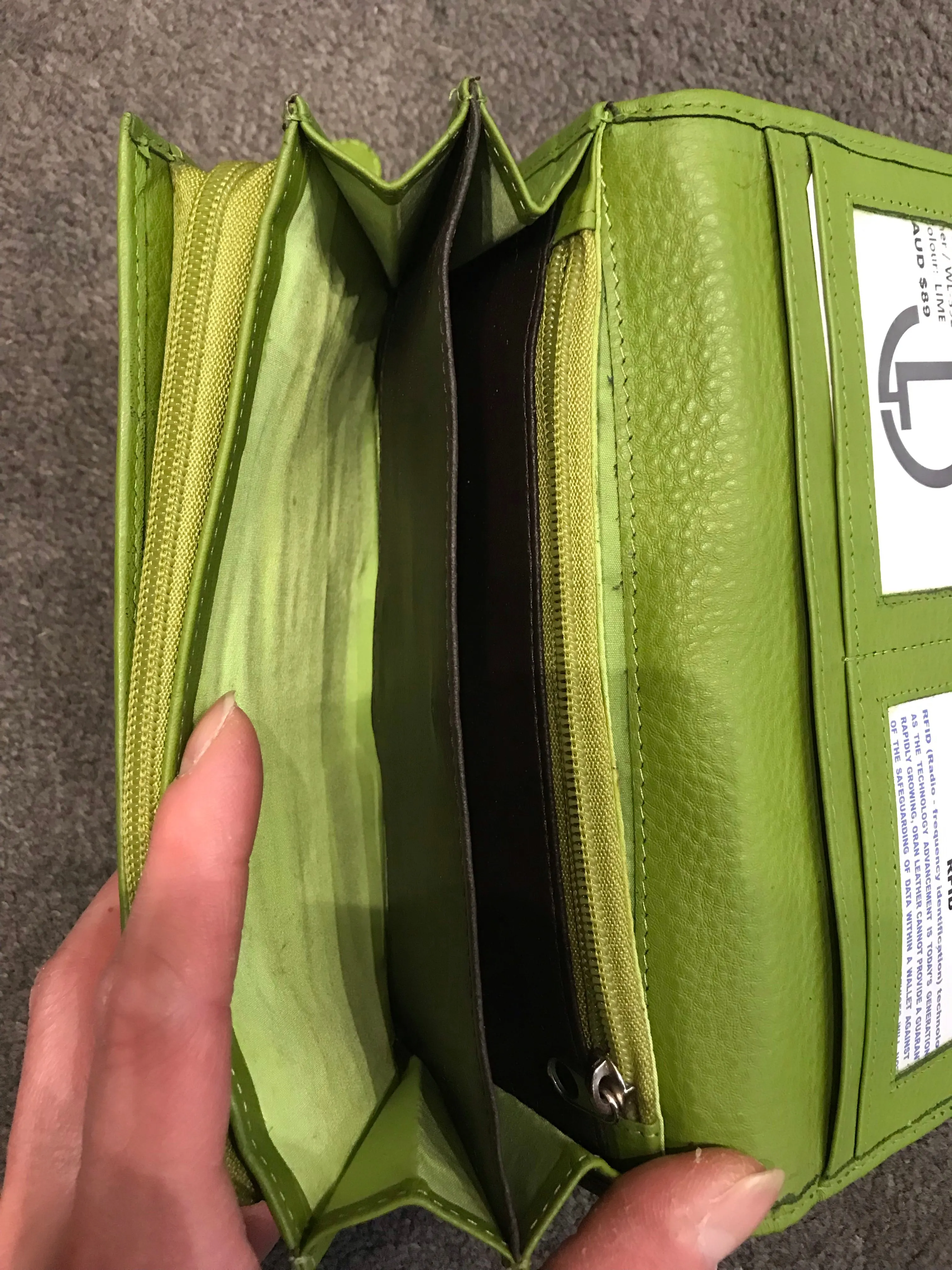 LA293 Large Ladies Wallet with Two Separate Compartments