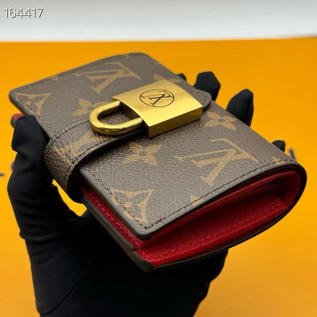 LB1231 Low Key Compact Wallet / 4.3 x 3.3 x 0.8 inches