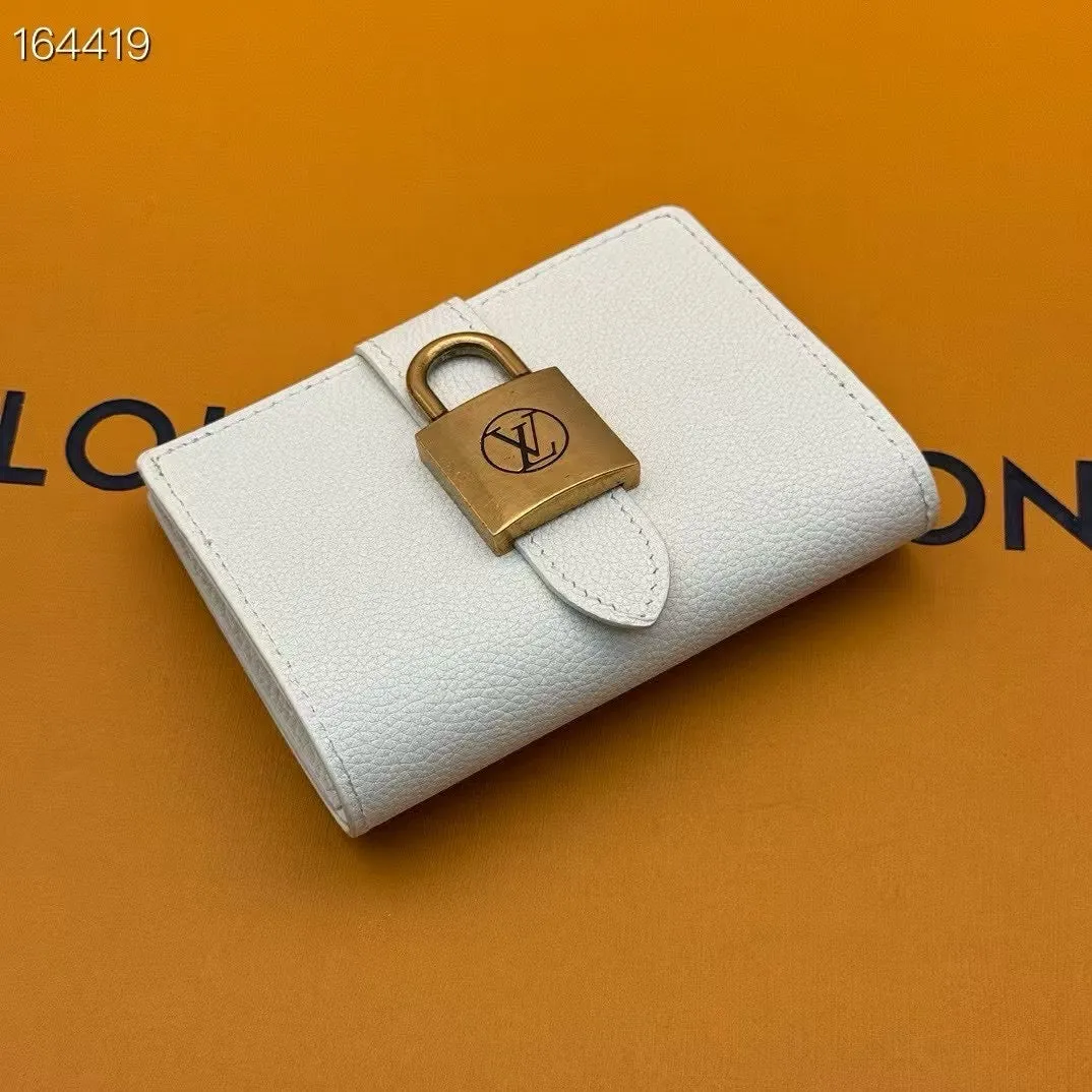 LB1231 Low Key Compact Wallet / 4.3 x 3.3 x 0.8 inches