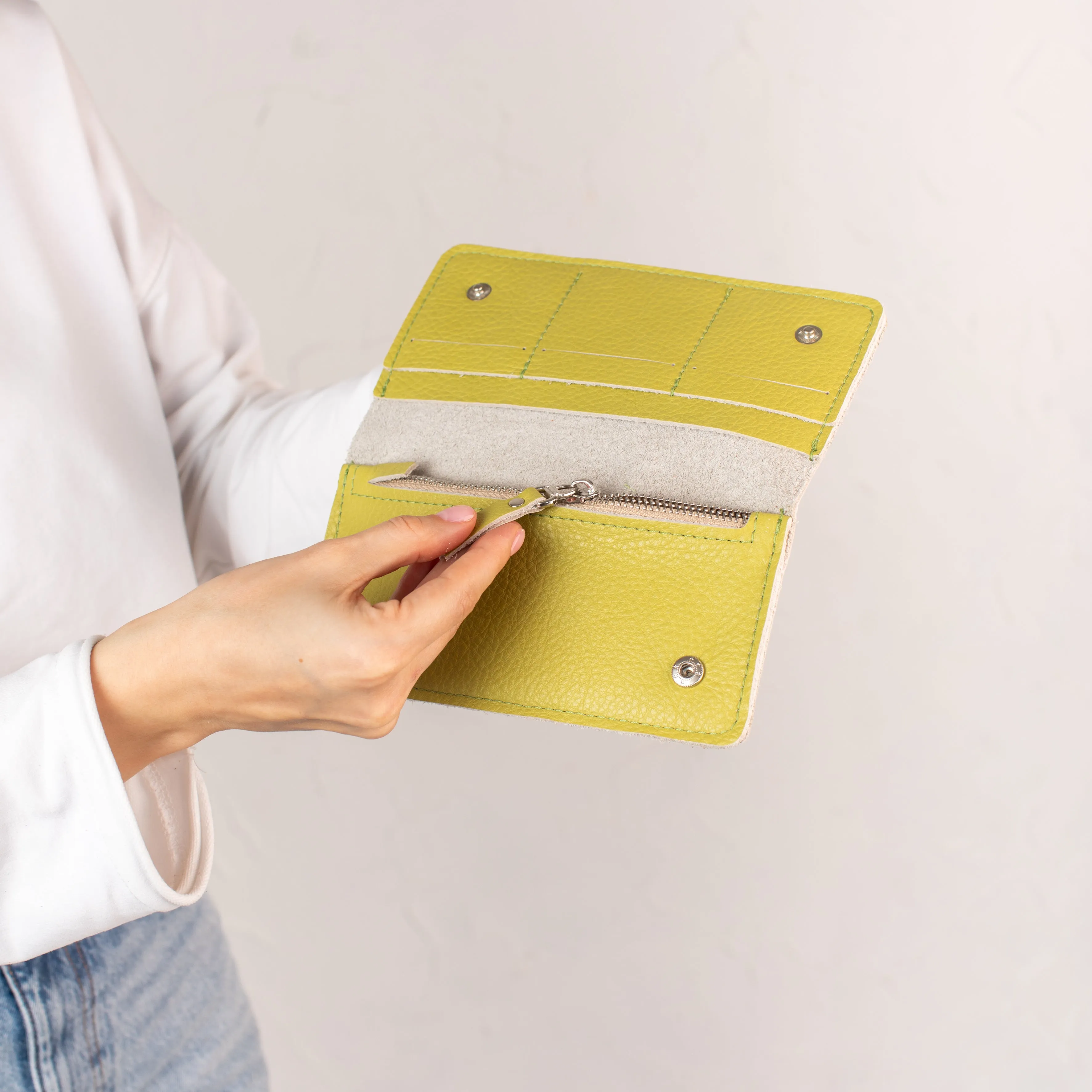 Lemon pebbled leather