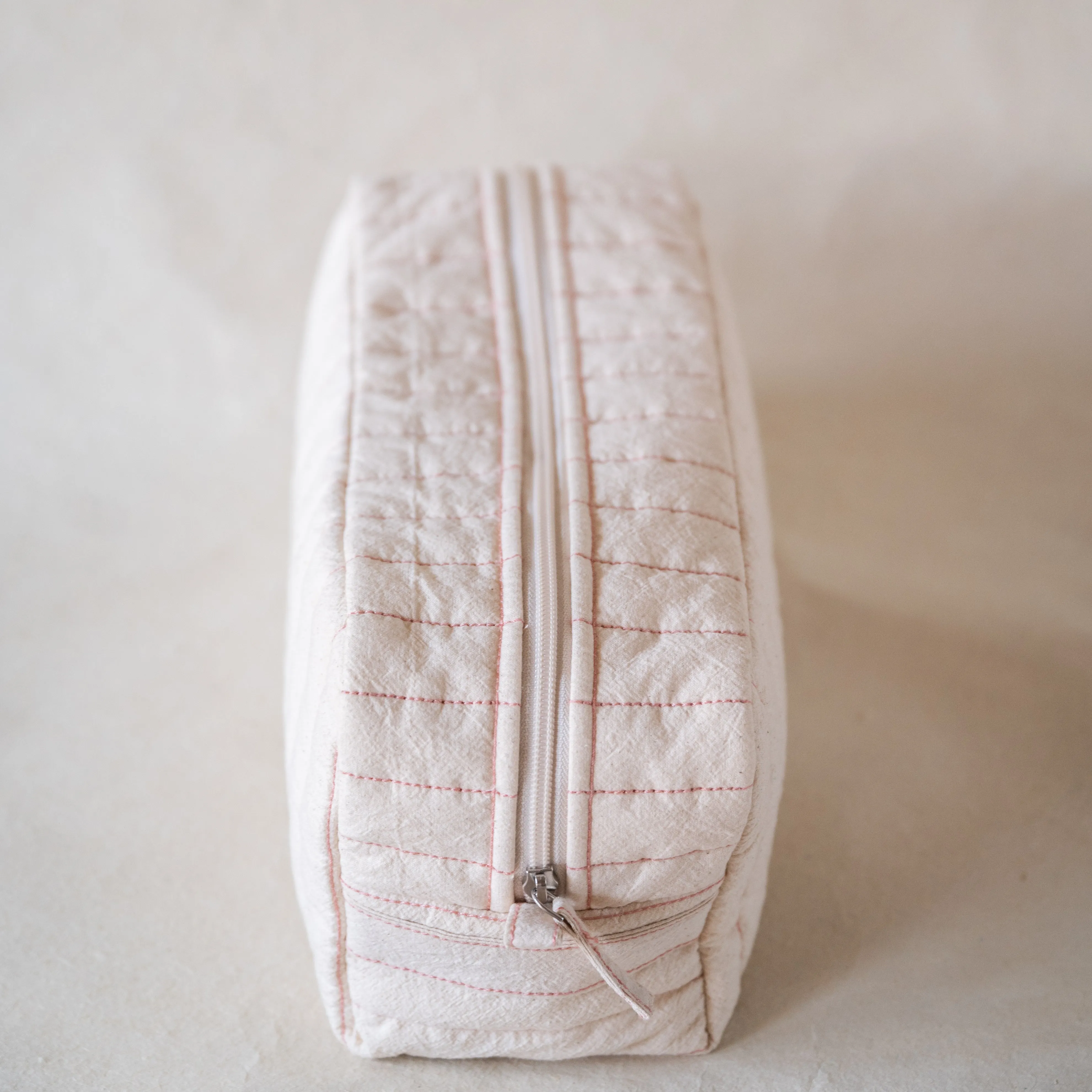 ‘Look Good’ Rosette Long Pouch