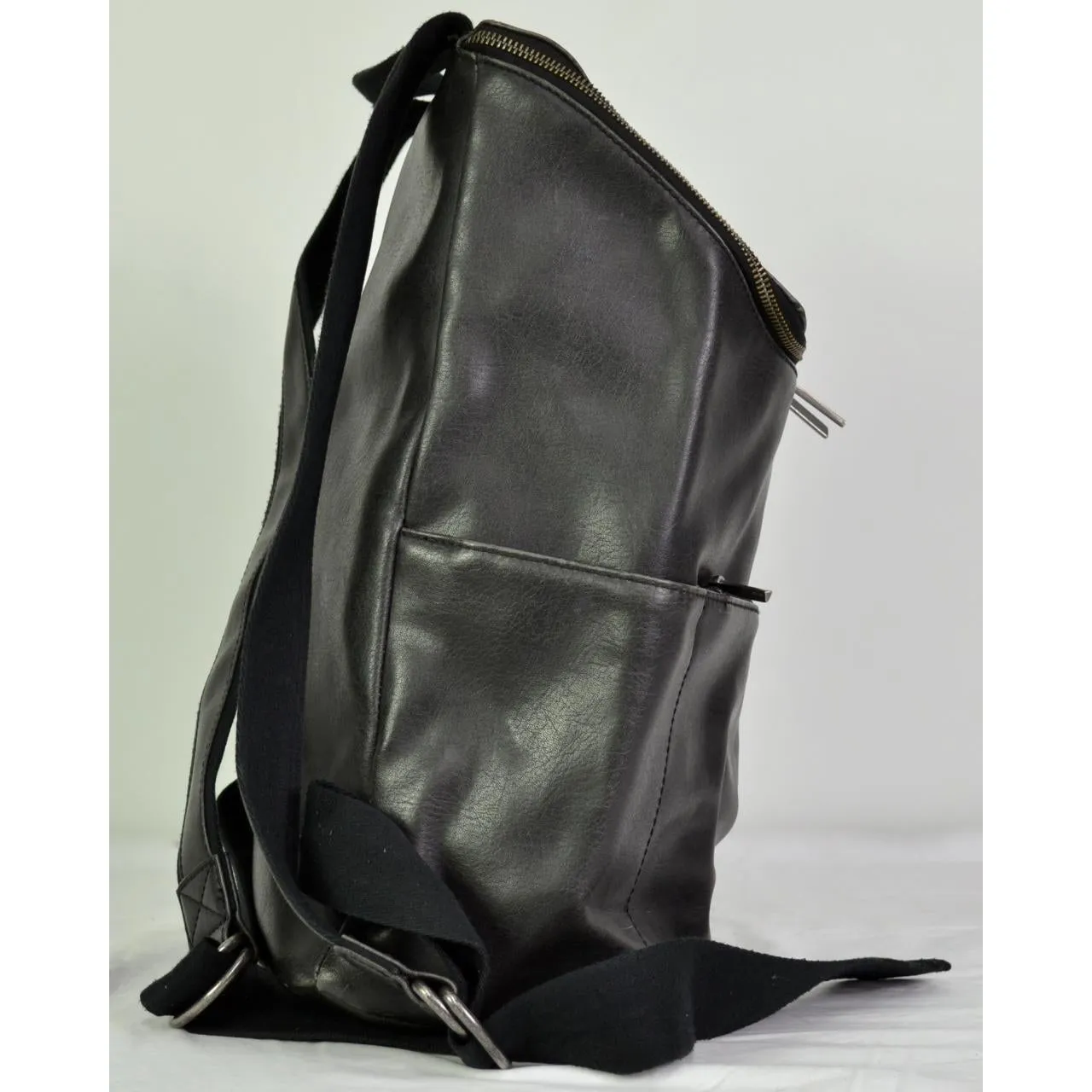 Matt & Nat Dwell Collection Brave Backpack Black