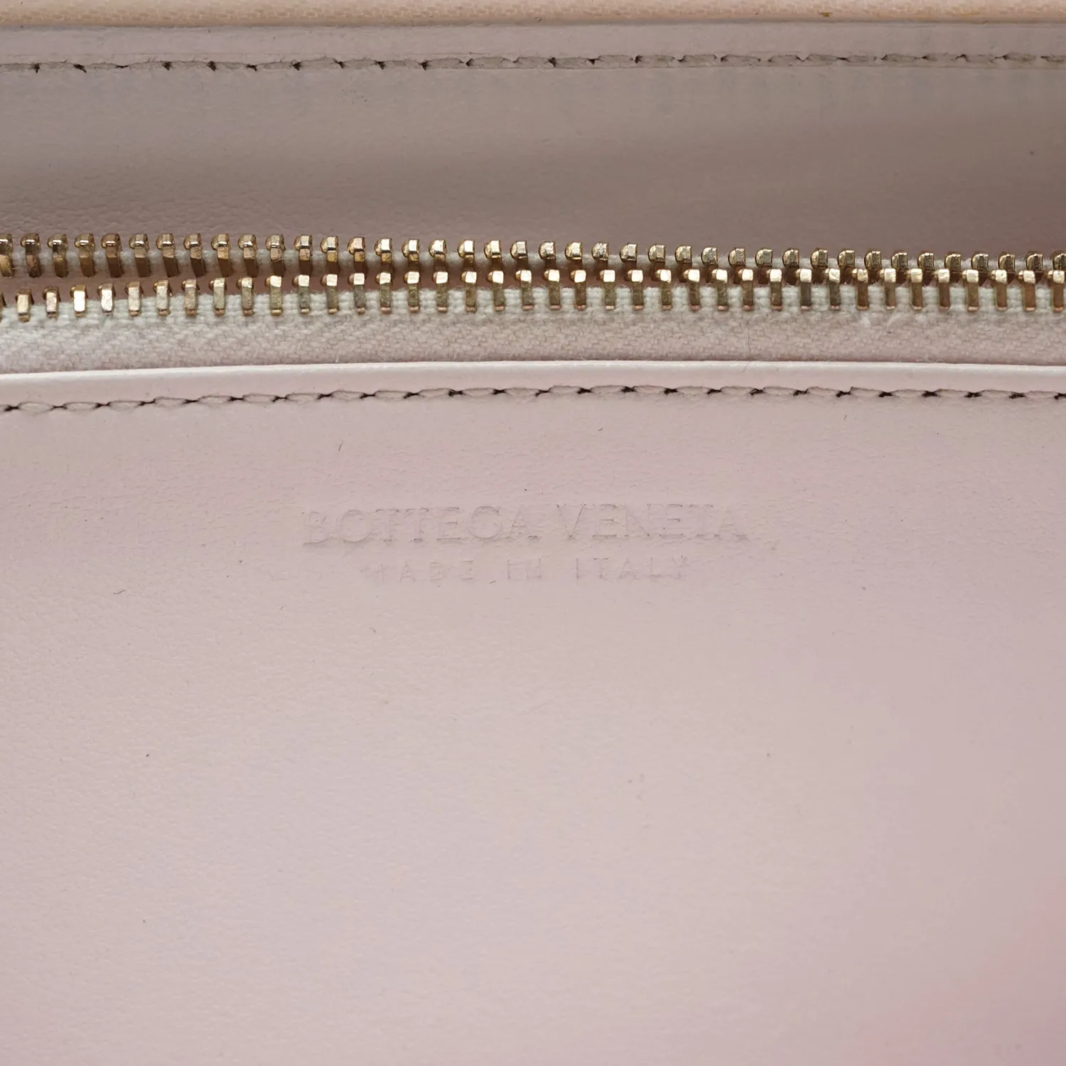Maxi Intrecciato Round Long Wallet