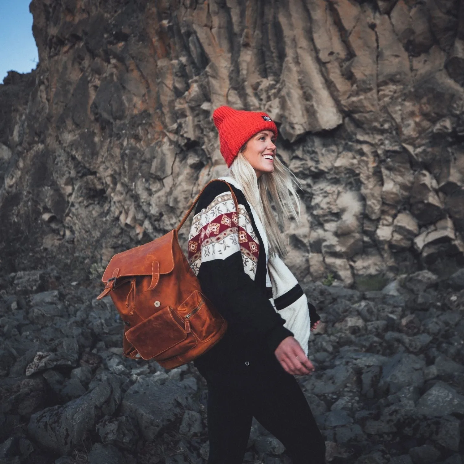 MegaGear Valley Handcrafted Top Grain Leather Backpack