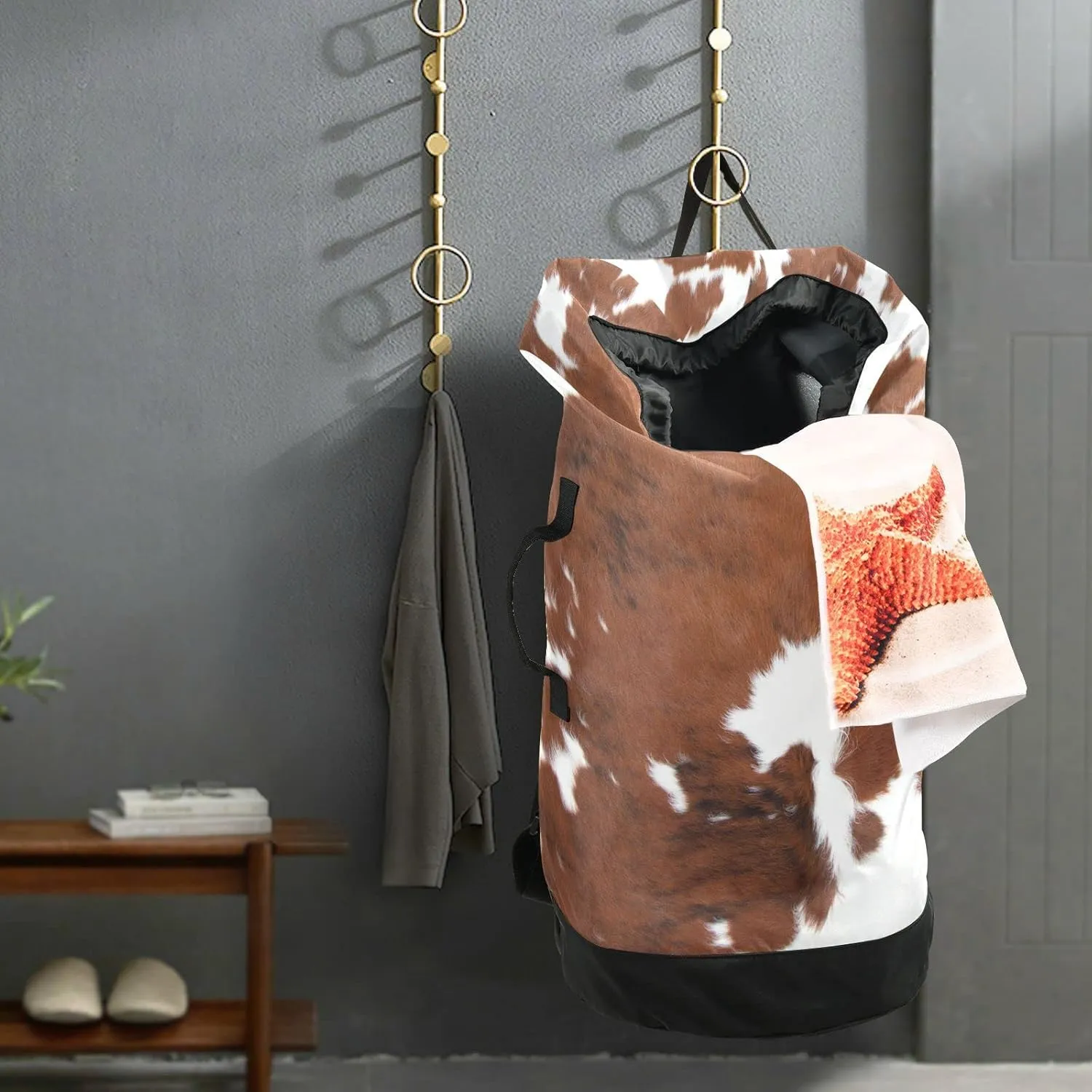 Oyihfvs Brown Cow Fur Skin Animal Texture on White Backpack Laundry Bag, Laundry Backpack with Shoulder Straps, Waterproof Nylon Clothes Hamper Bag for Men Women Yoga Backpack