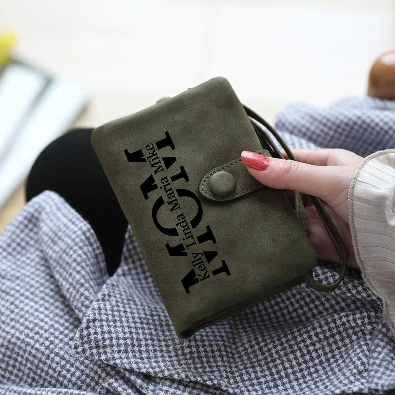 Personalized Gifts for Mom - Custom Womens Wallet with Names, Gifts for Mothers Day Mom Birthday - Customized Ladies Wristlet Wallet Coin Purse Bifold Cards Holder, Gray