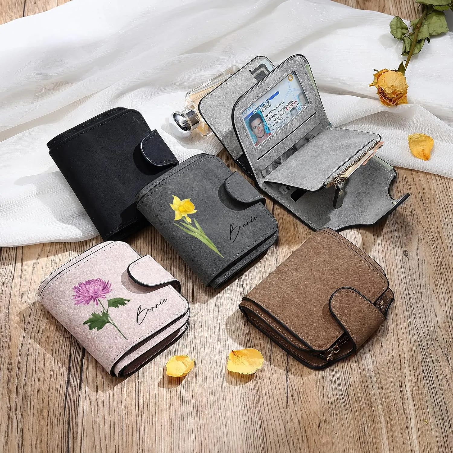 Personalized Photo Wallet for Women, Custom Birth Flower & Name Detachable Leather Wristlet, Stylish Card Holder Purse with Zipper Large Capacity Wallet Mother's Day Gifts for Mom