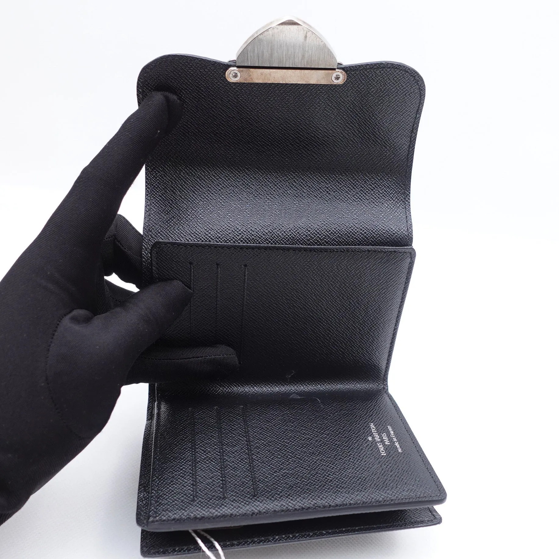 PRE-OWNED LV Black Epi Leather Joey Short Wallet