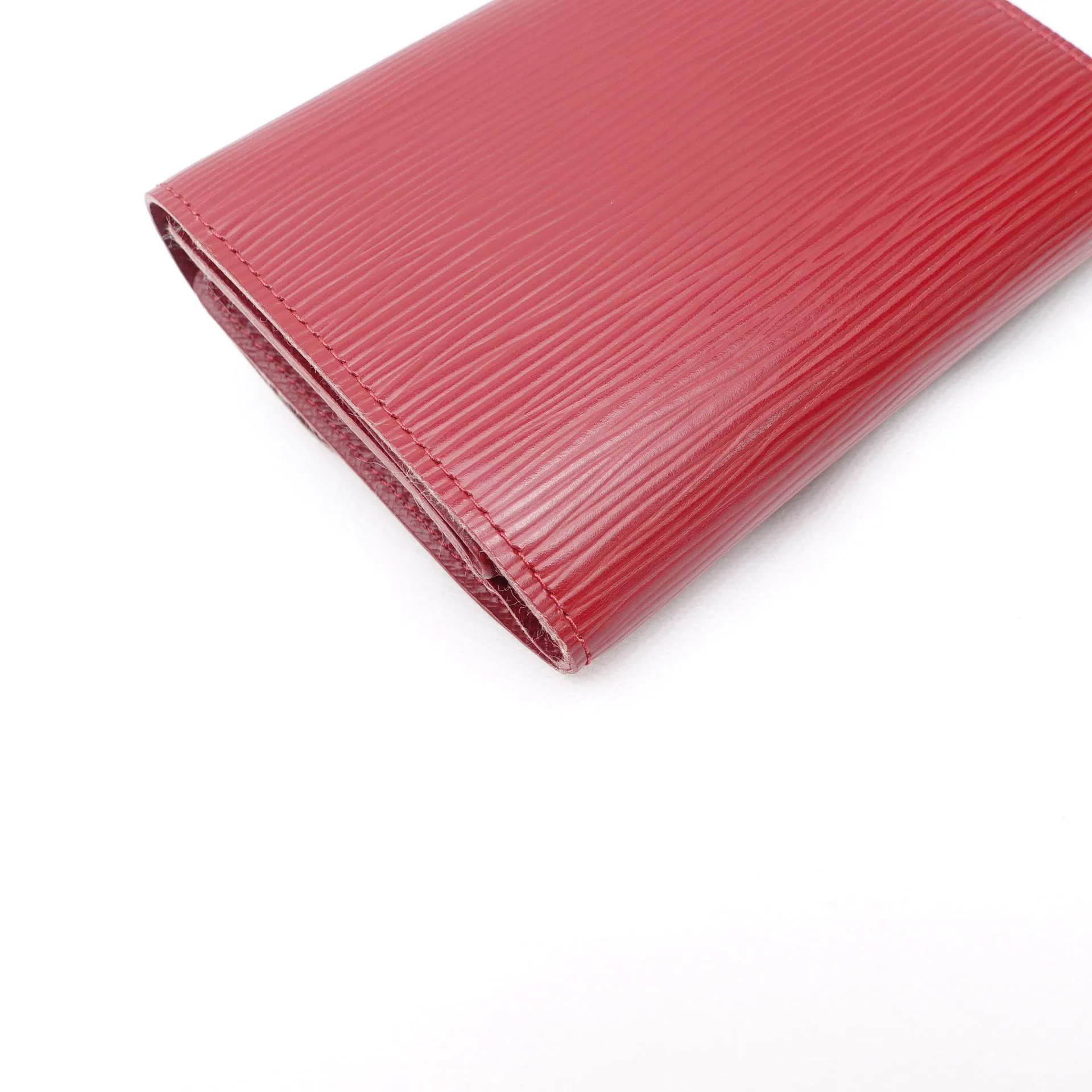 PRE-OWNED LV Red Epi Joey Short Wallet