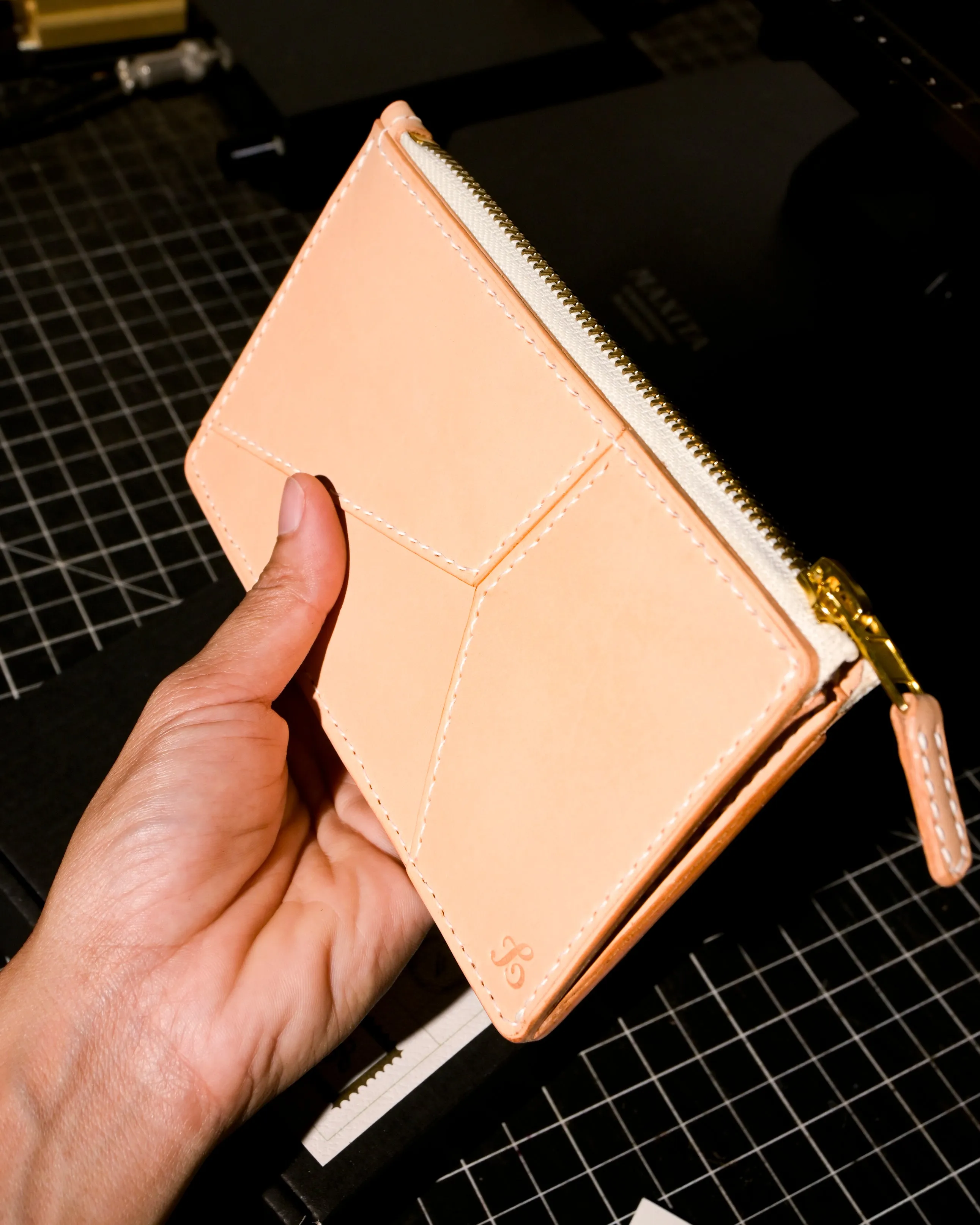 Qamar Zipper Long Wallet