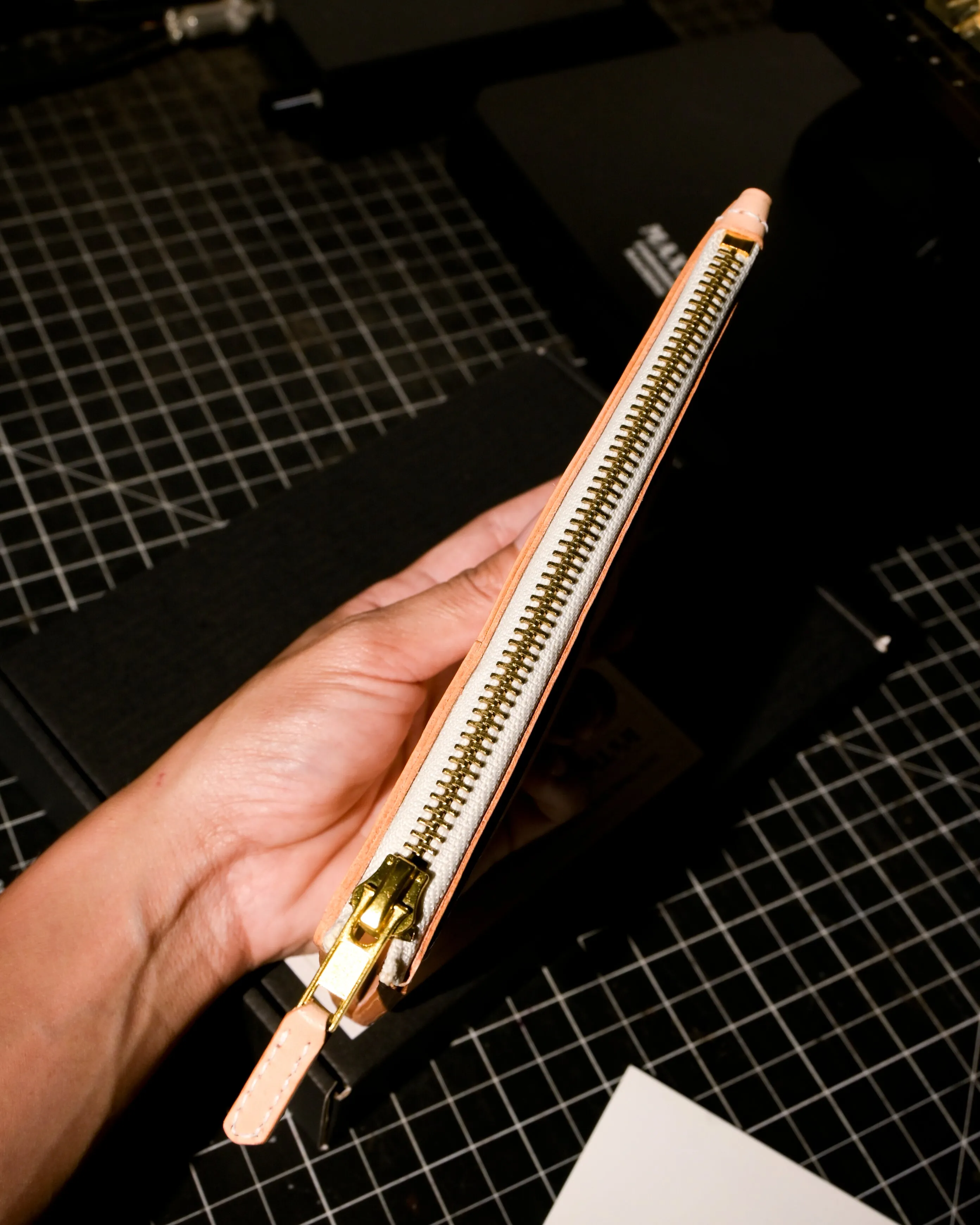 Qamar Zipper Long Wallet