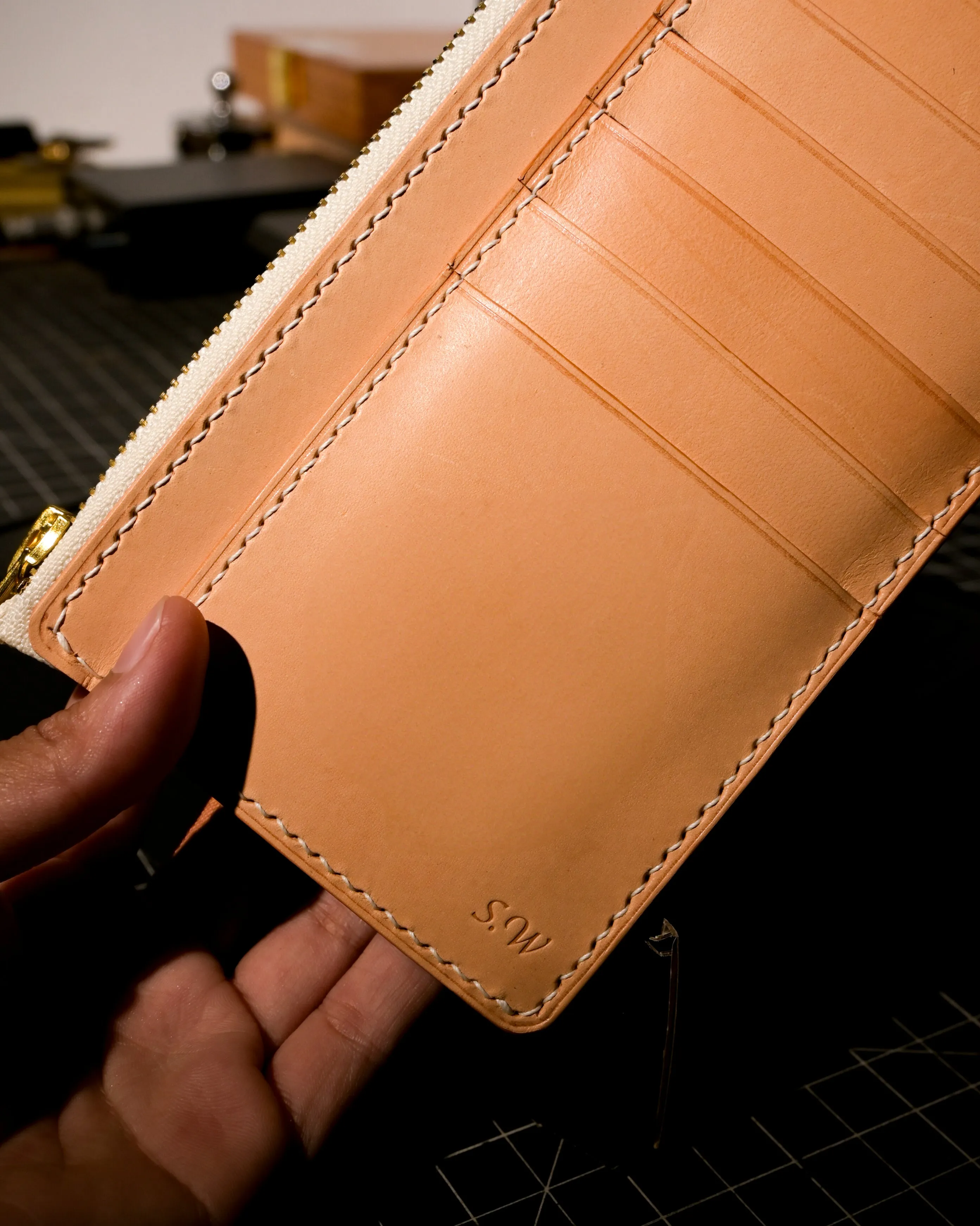 Qamar Zipper Long Wallet