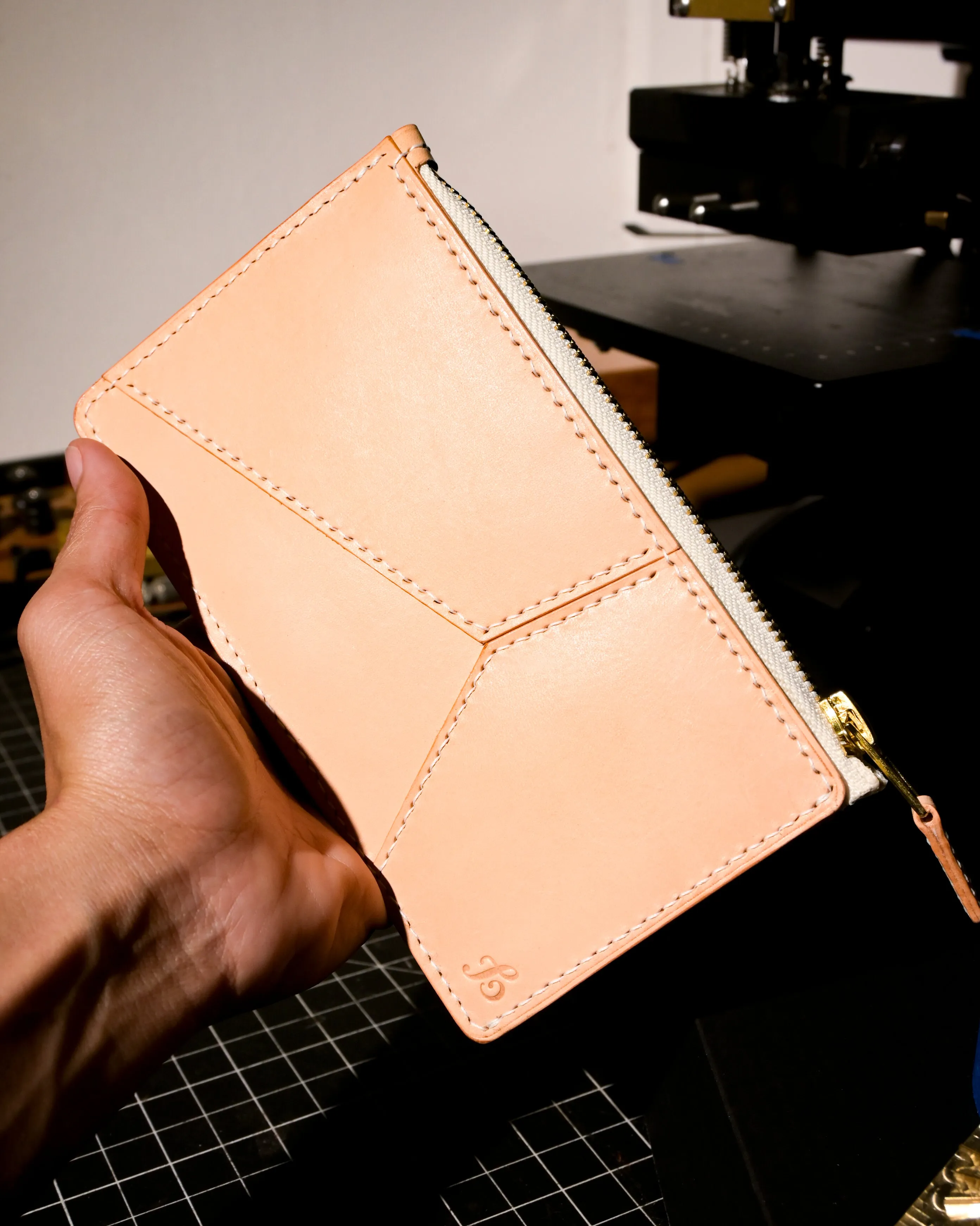 Qamar Zipper Long Wallet