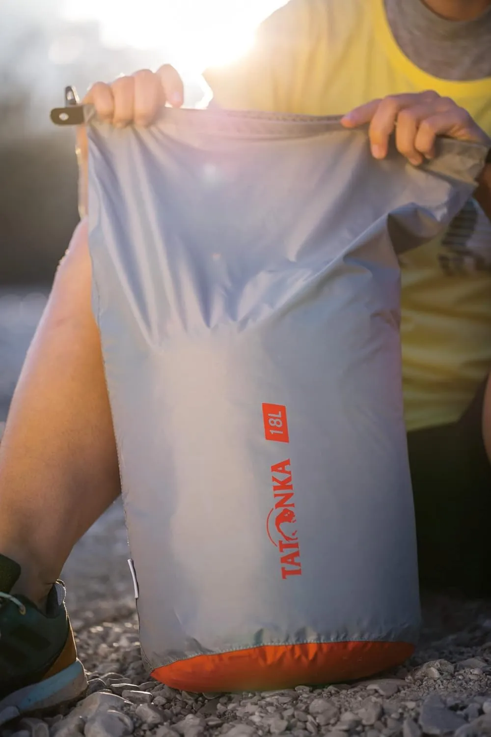 Tatonka Packing Bag Dry Sack 18 L - Waterproof Pack Bag with Roll Closure and Clasp - Made of Recycled Polyester - 18 Litre Volume (grey)