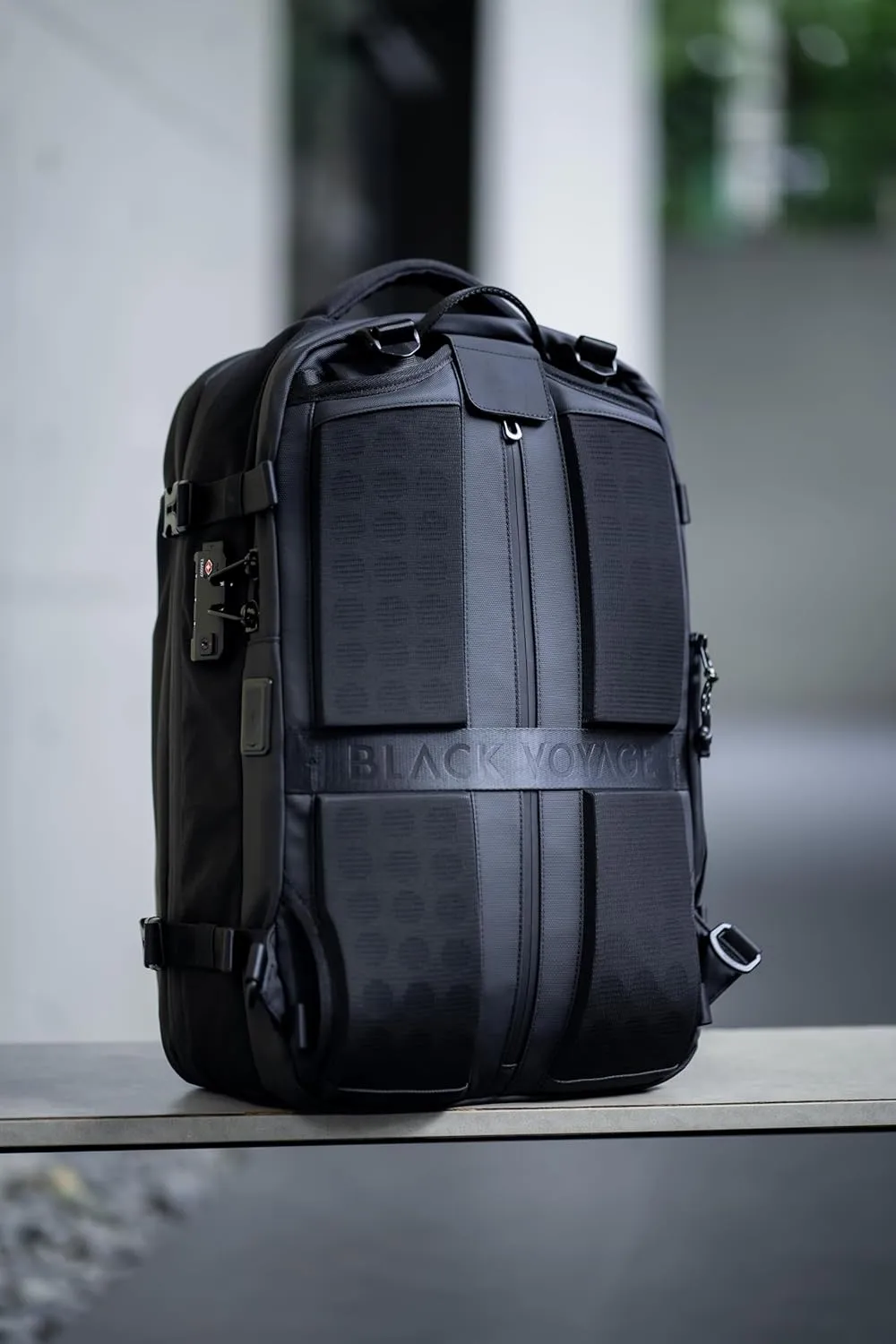 Vortex Vacuum Seal Travel Backpack 60L Exapandable Air Compression System Water Resistant TSA Lock Carry-On Suitcase Luggage Black Zephyr - Vacuum Pump Included