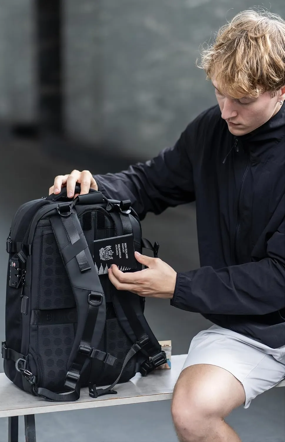 Vortex Vacuum Seal Travel Backpack 60L Exapandable Air Compression System Water Resistant TSA Lock Carry-On Suitcase Luggage Black Zephyr - Vacuum Pump Included