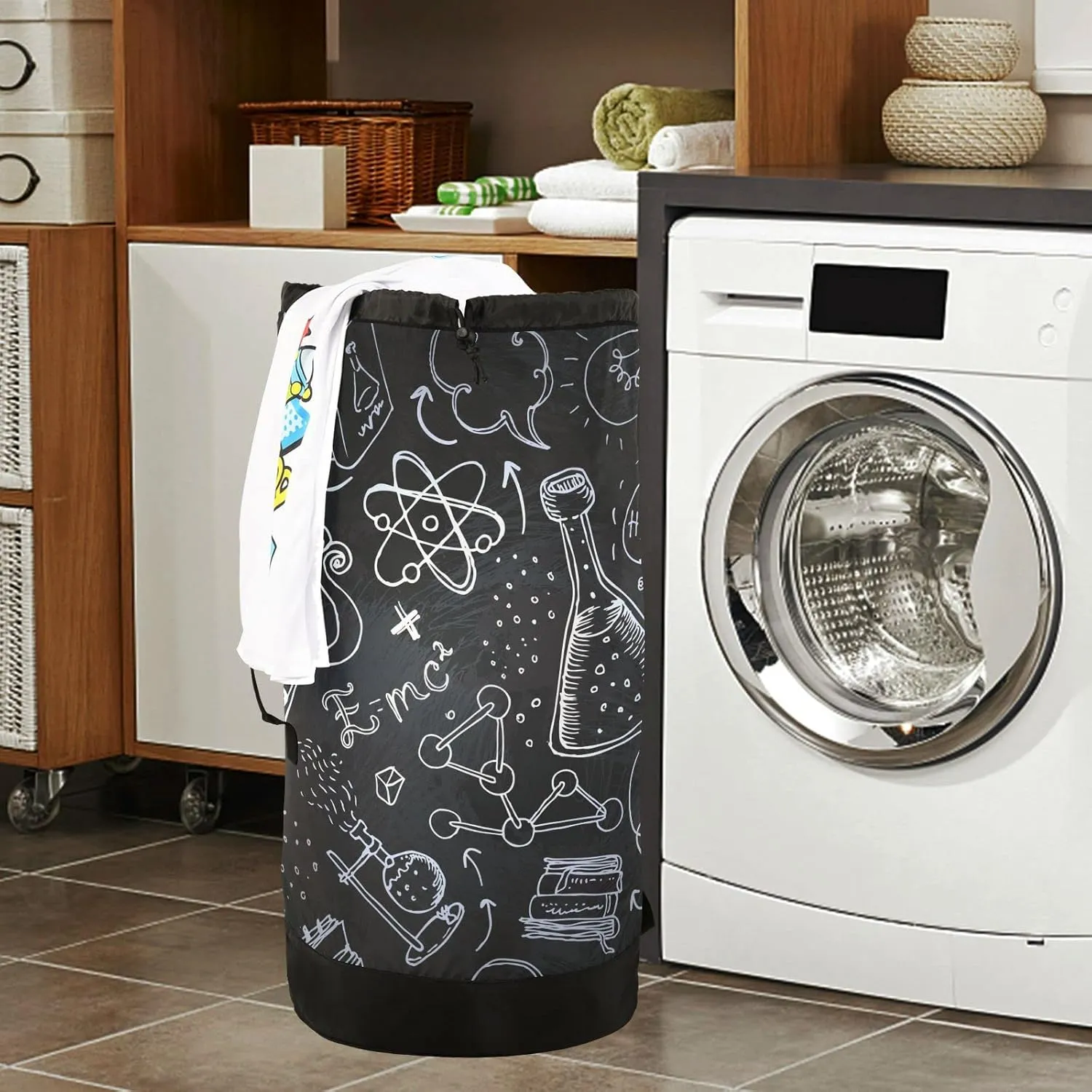 White Science Lab Objects Doodles on Chalkboard Backpack Laundry Bag, Laundry Backpack with Shoulder Straps, Waterproof Nylon Clothes Hamper Bag for Men Women Yoga Backpack