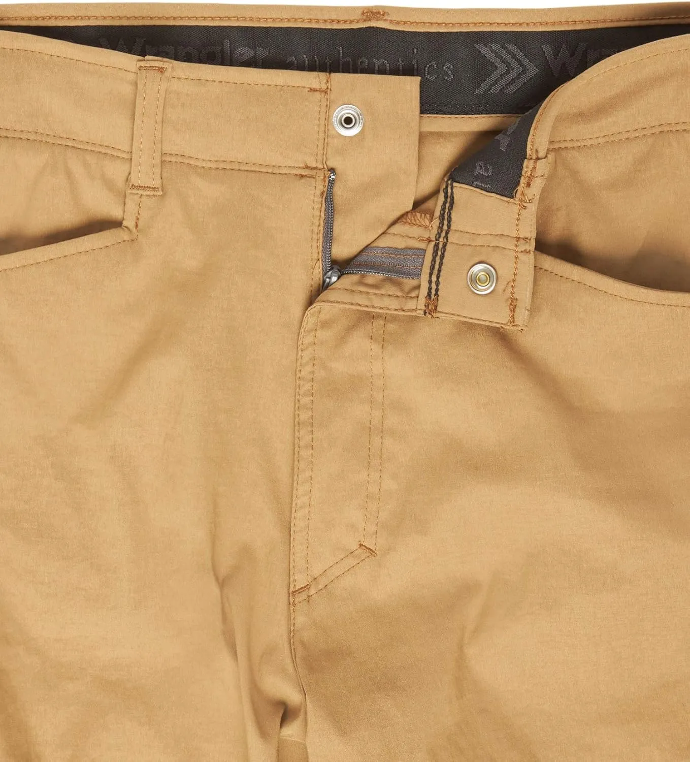 Wrangler Authentics Men's Performance Comfort Flex Cargo Short