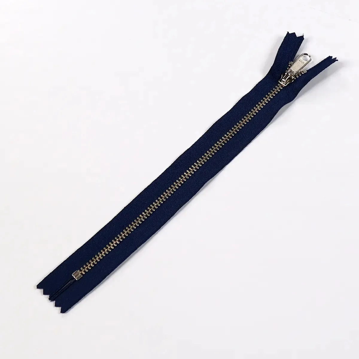YKK 4.5 Nickel Bag Zipper Long Pull 8 Inch